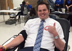 Dr. Seth Carter donation blood
